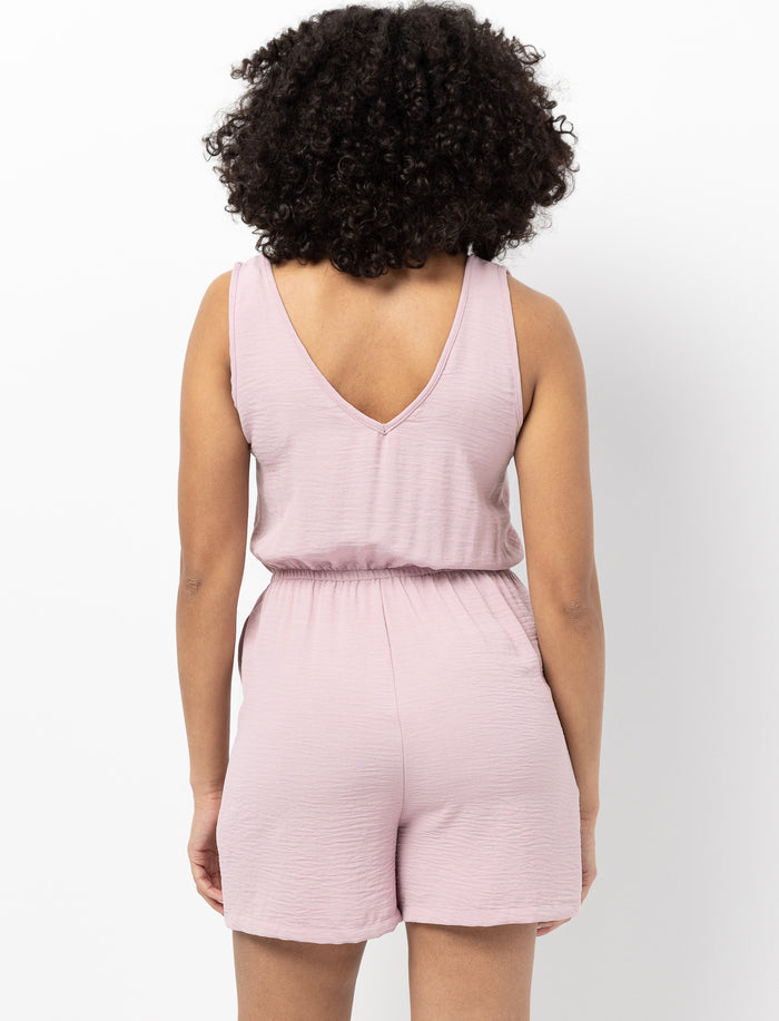 Combinaison short encolure en V