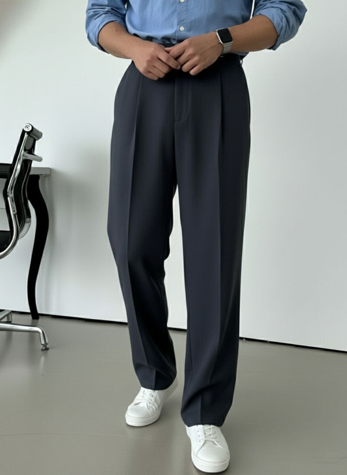 Men's Navy Blue Relaxed Fit Pleated Trousers