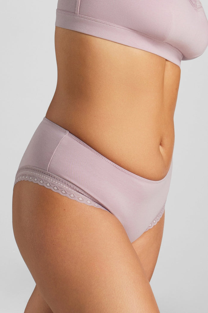 Organic Cotton Lace Cheeky - Siella - Color: Lavender Lavande