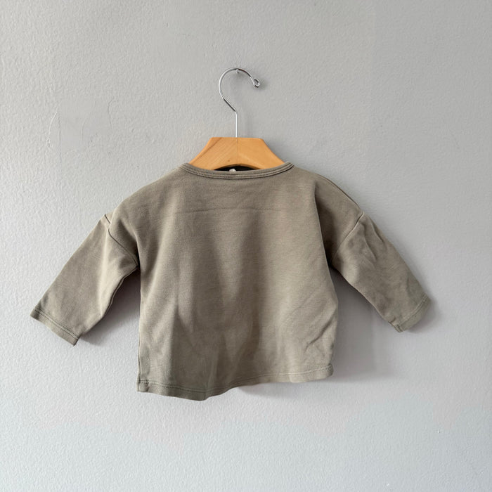 Quincy Mae / Khaki long sleeve top / 6-12M
