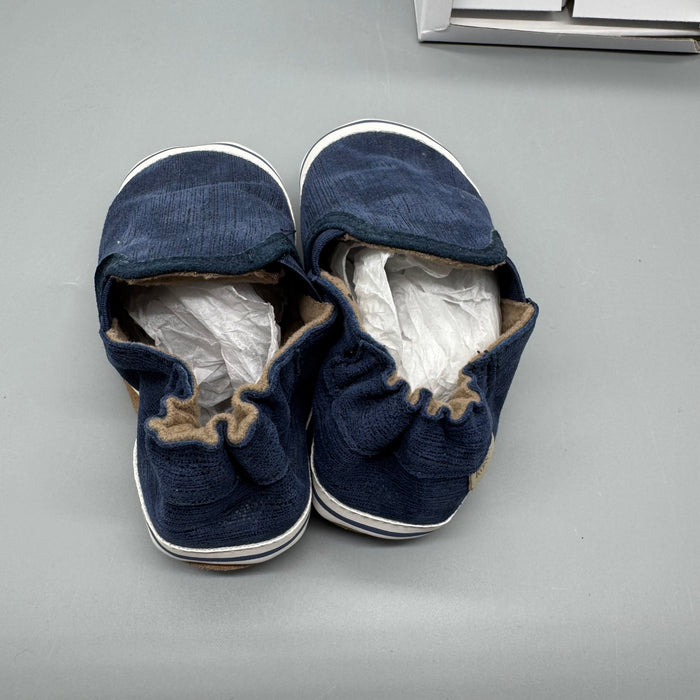 Robeez / Shoes / 18-24 Month - New with box