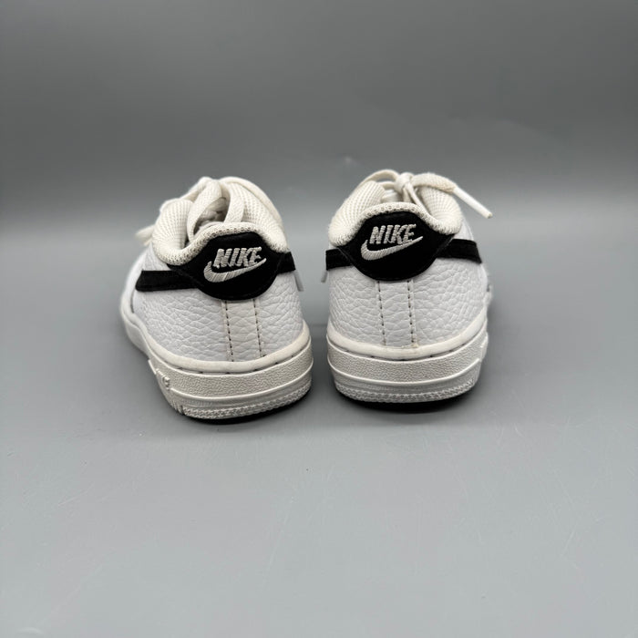 Nike / Air Force 1 / Running Shoes / US10