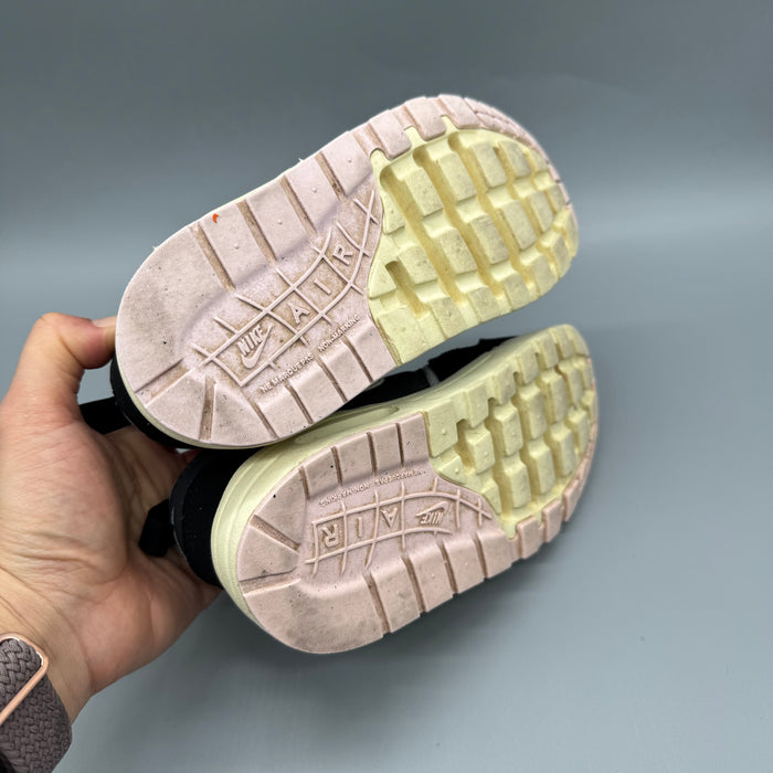 Nike / Air Max / Running Shoes / US11