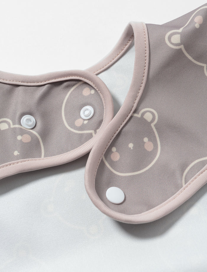 Bavoir imperméable à motifs pour bébé