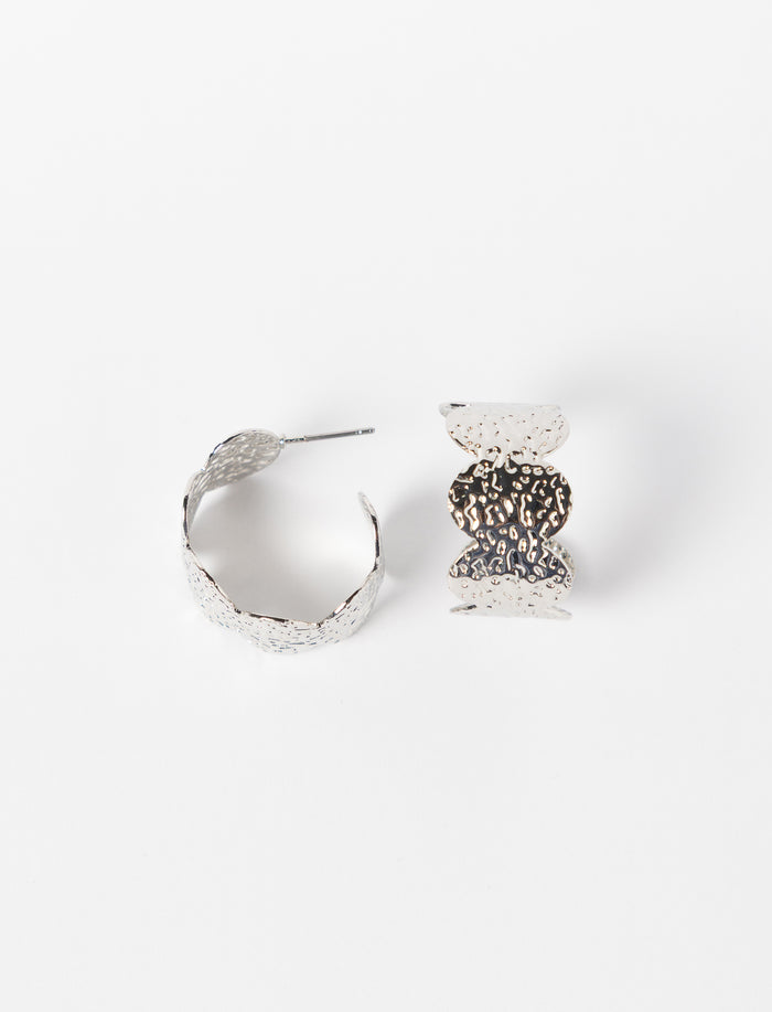 Boucles d’oreilles texturées pour femme