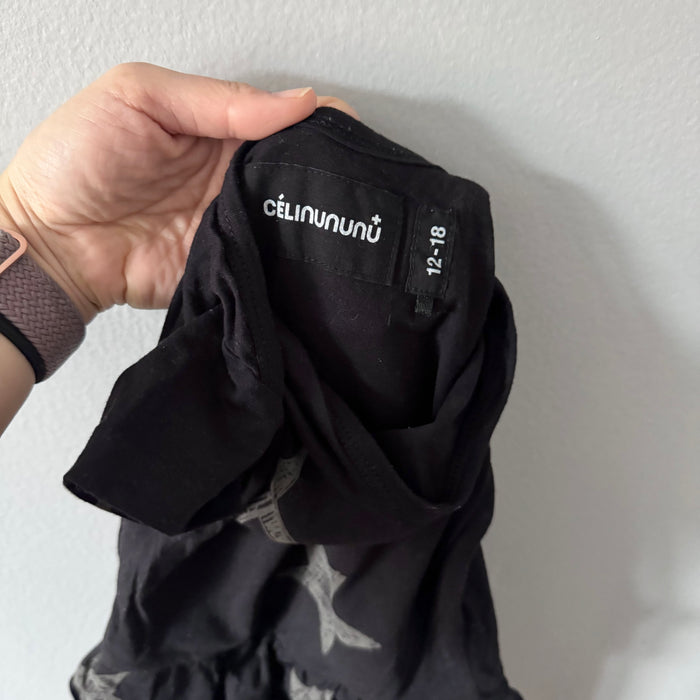 Celinununu / Black x star onesie dress / 12-18M