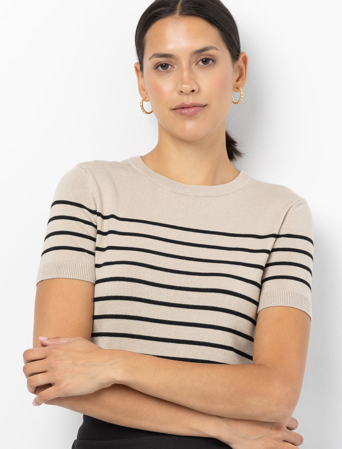 Chandail en tricot rayé à manches courtes pour femme