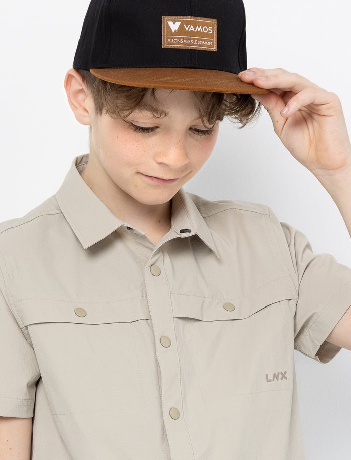 Chemise unie à manches courtes pour garçon