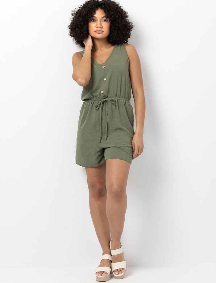 Combinaison short encolure en V