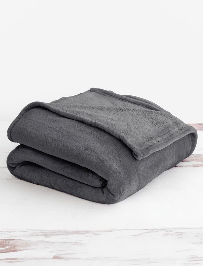 Couverture unie 80 × 88 po