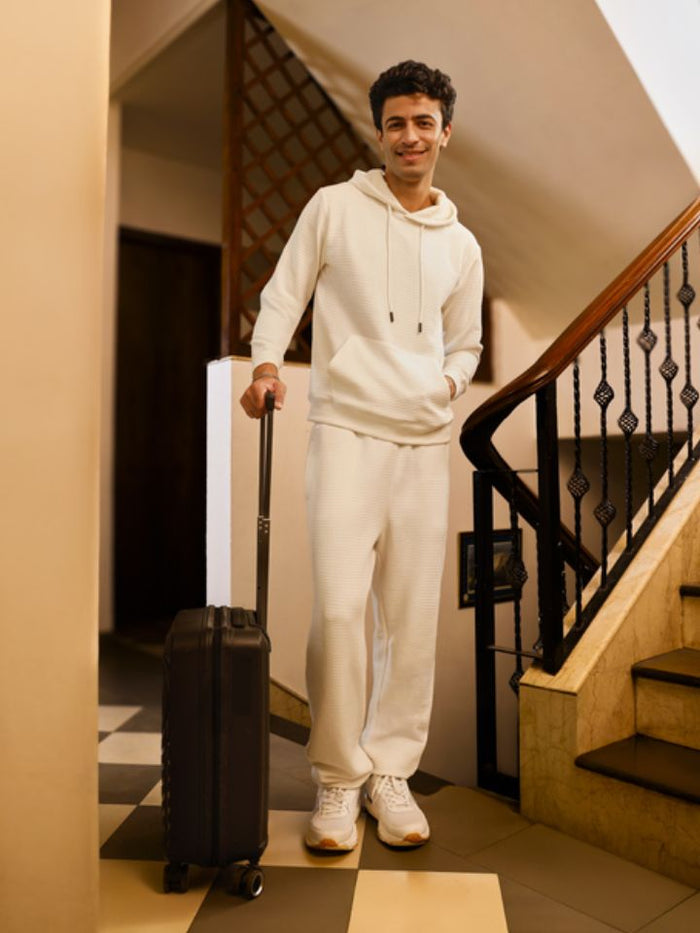 Cove-Nest White Knitted Winter Co-ord Set