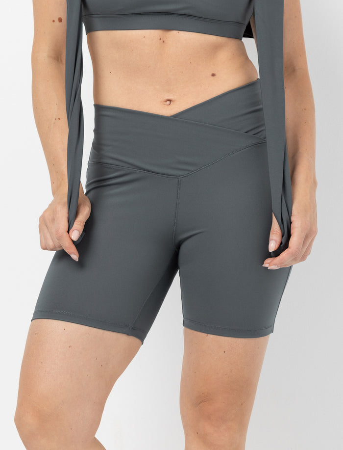 Cuissard de sport à taille croisée pour femme