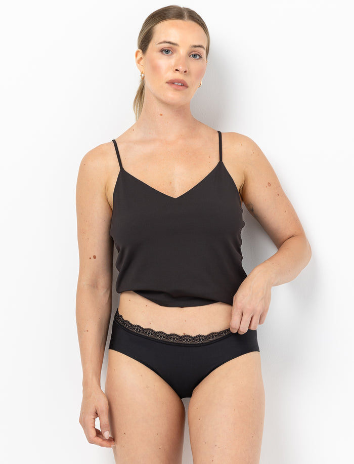 Culotte régulière à dentelle pour femme