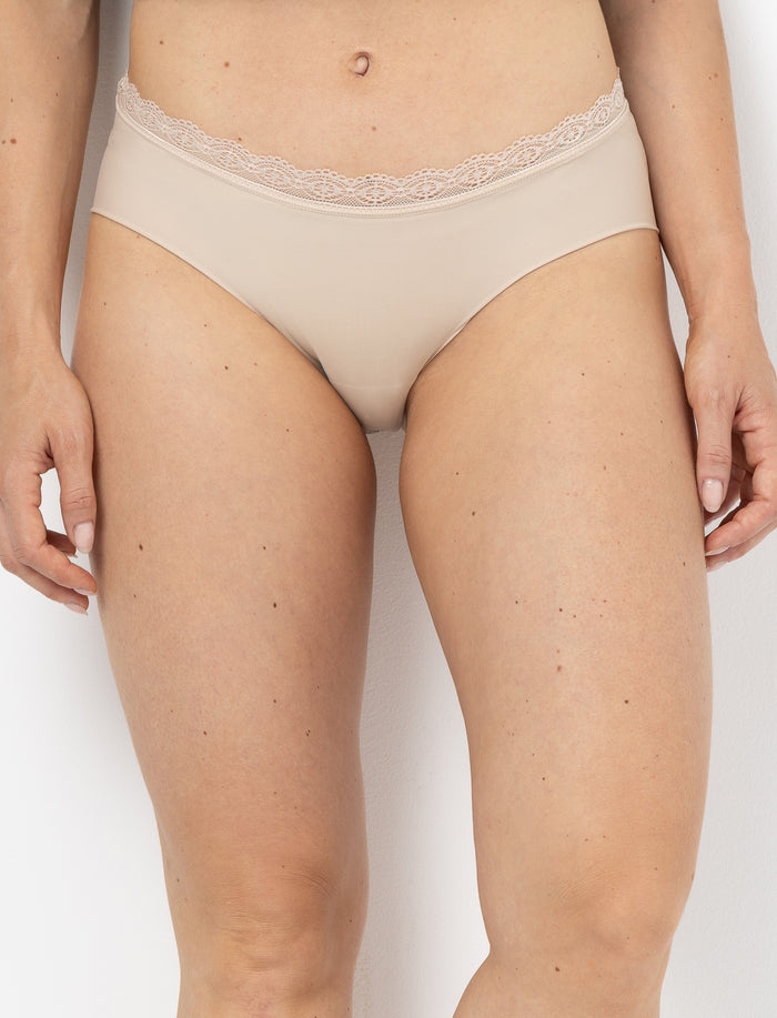 Culotte régulière à dentelle pour femme