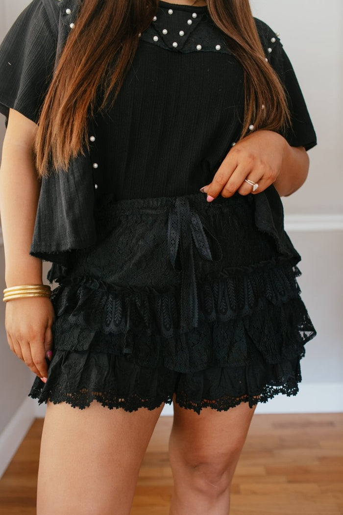 Femme Noir Ruffle Shorts - Macoma Boutique180 Shorts