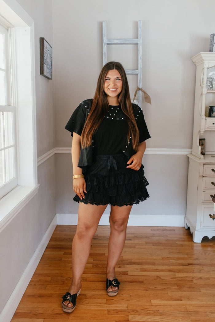 Femme Noir Ruffle Shorts - Macoma Boutique180 Shorts