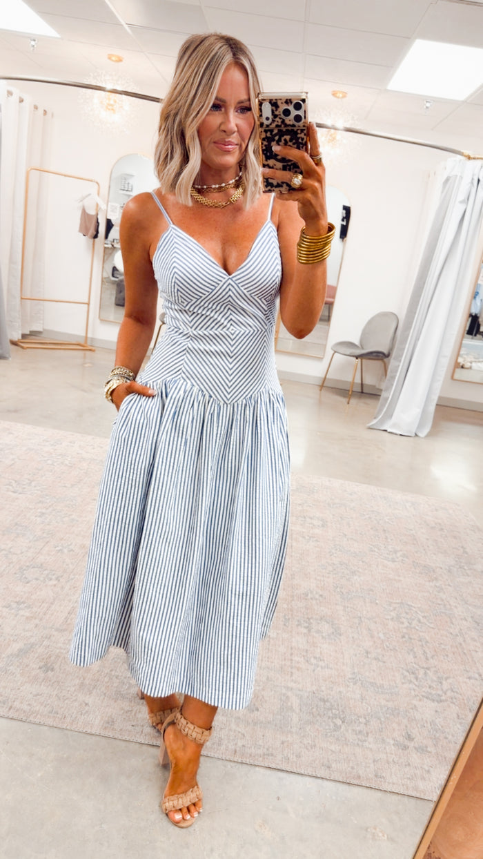 -FINAL SALE- The Sweet Saylor Midi Dress