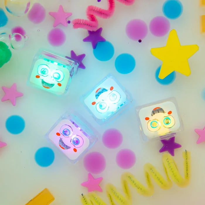 Glo Pals Light Up Cubes 4pk