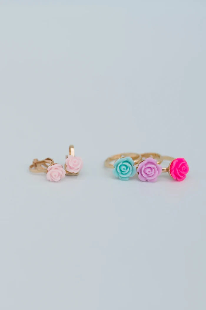 Great Pretenders Boutique Rose Rings & Earring Set