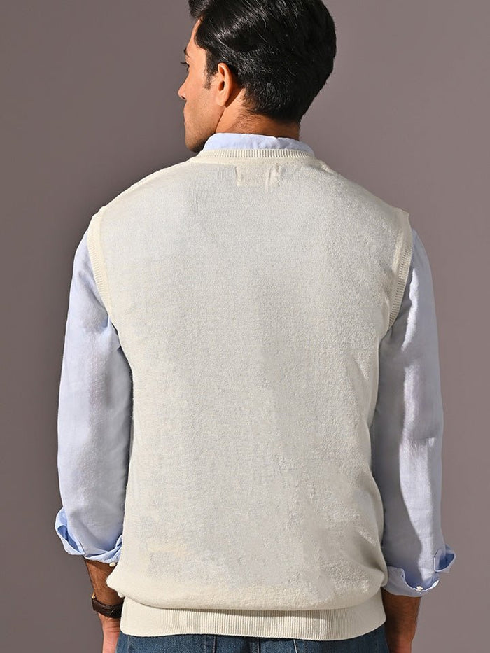 Haze White V-Neck Sleeveless Sweater