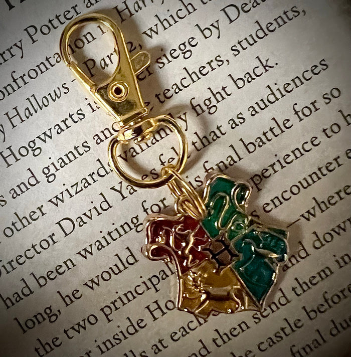 Hogwarts Crest Collar Charm