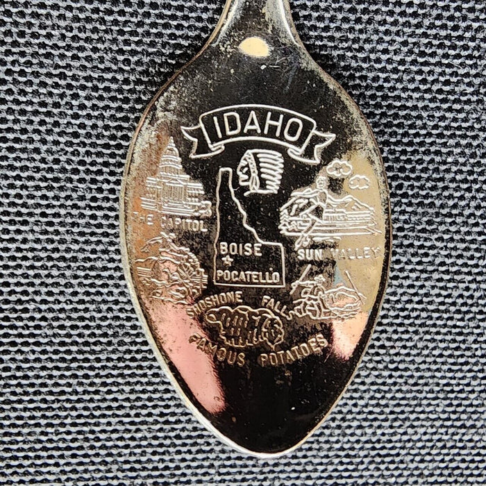 Idaho State Collectible Travel Souvenir Spoon Winter Down Hill Skier Dangler