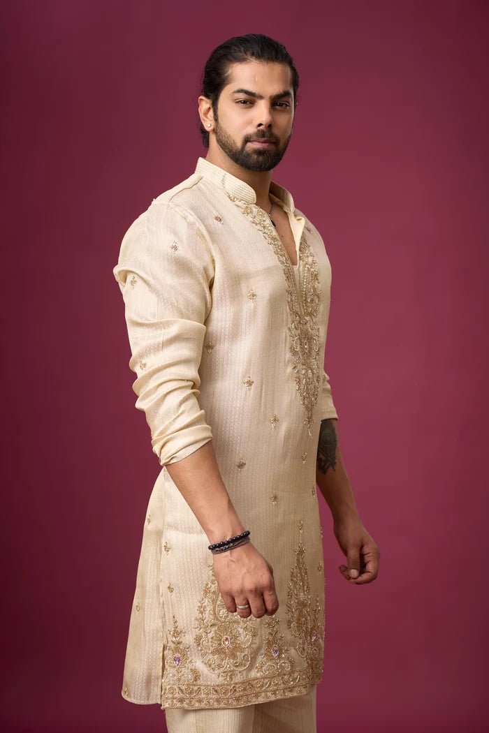 Elongated Motif Symmetrical Hem Border Kurta – Wedding Wear | Mahavir NX