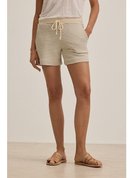 Ketti Pull On Short in Natural & Charcoal
