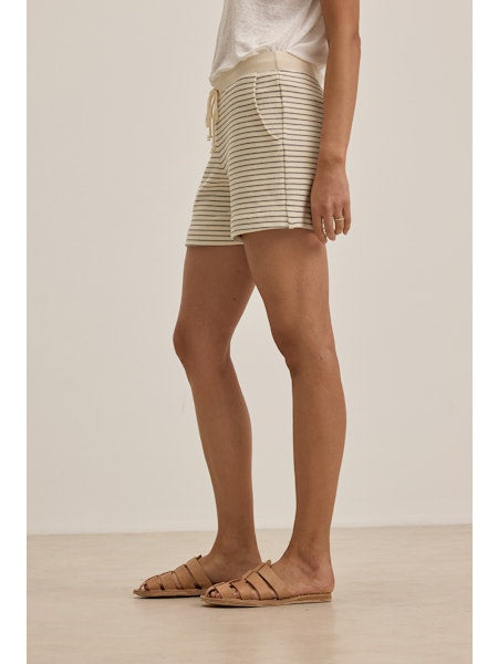 Ketti Pull On Short in Natural & Charcoal