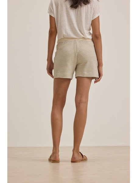 Ketti Pull On Short in Natural & Charcoal