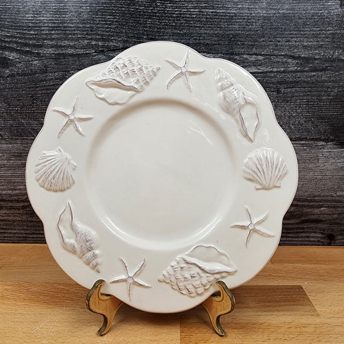 Laguna Coastal White Plate Set Embossed Ceramic Sea Shells Star Fish Blue Sky