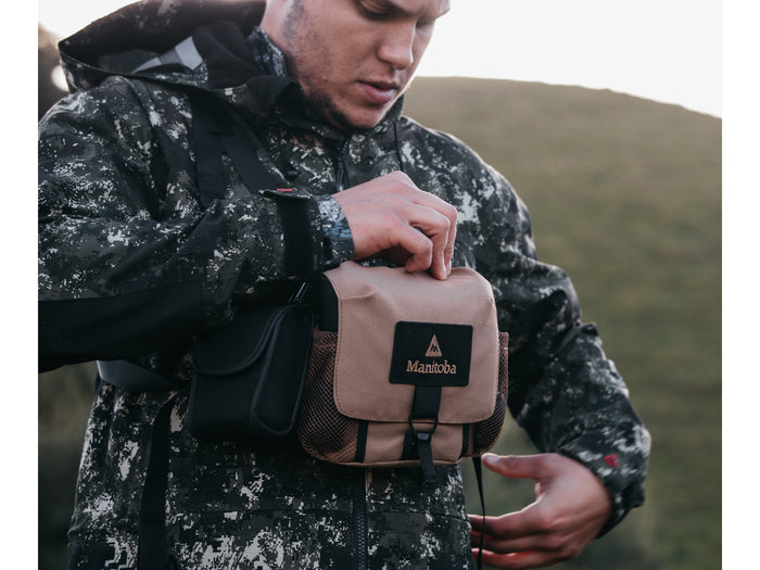 Manitoba Binocular Chest Case With Harness - Tan