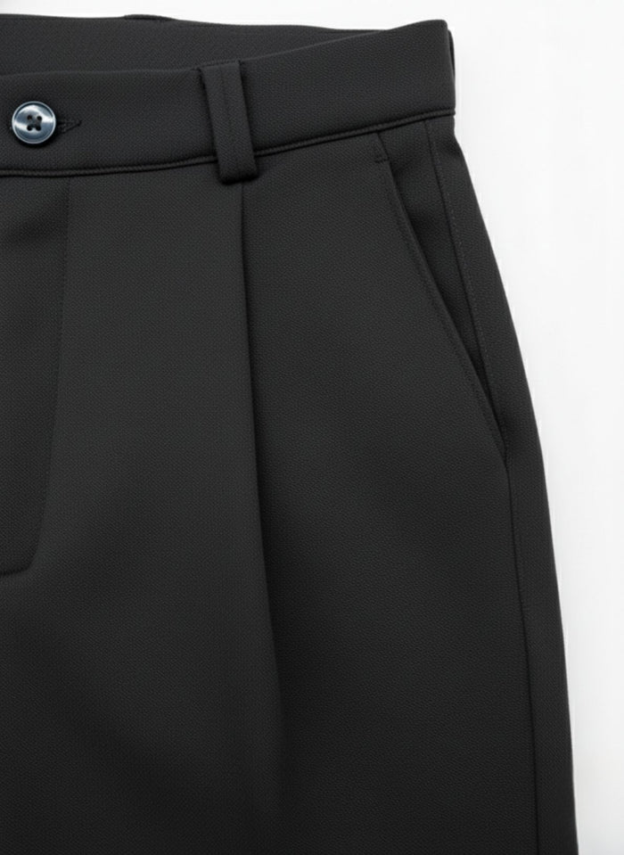 Men's Black Relaxed Fit Pleated Trousers