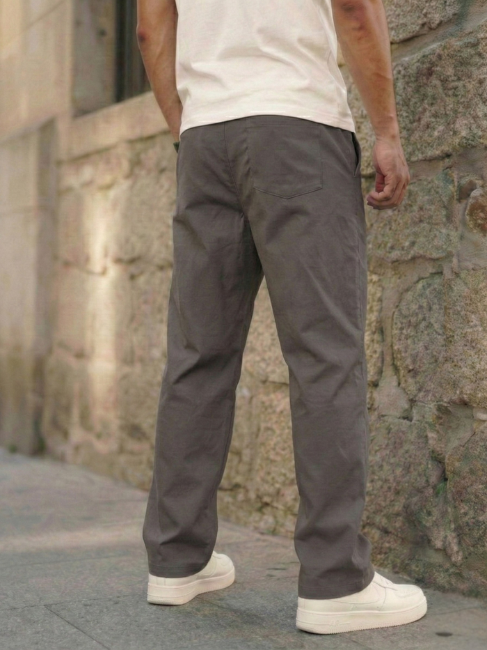 Men’s Earthy Umber Urban Tech Cargo Pants