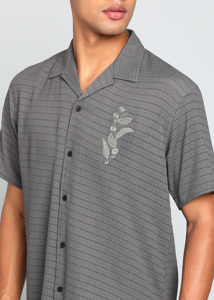 Men’s Grey Textured Short-Sleeve Cuban Shirt with Floral Embroidery