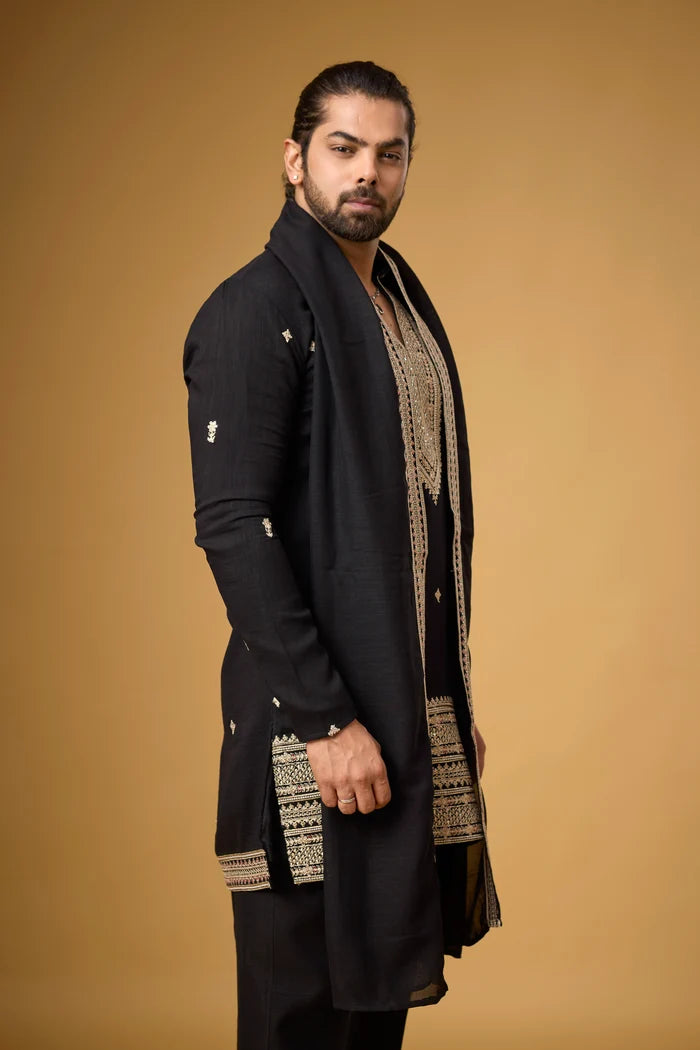 Geometric Panel Kurta with Long Stole – Festive Wear | Mahavir NX