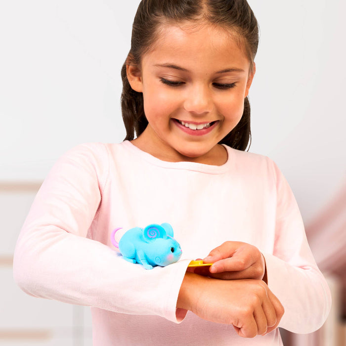 Moose Toys - Little Live Pets Needees (Assorted Styles)