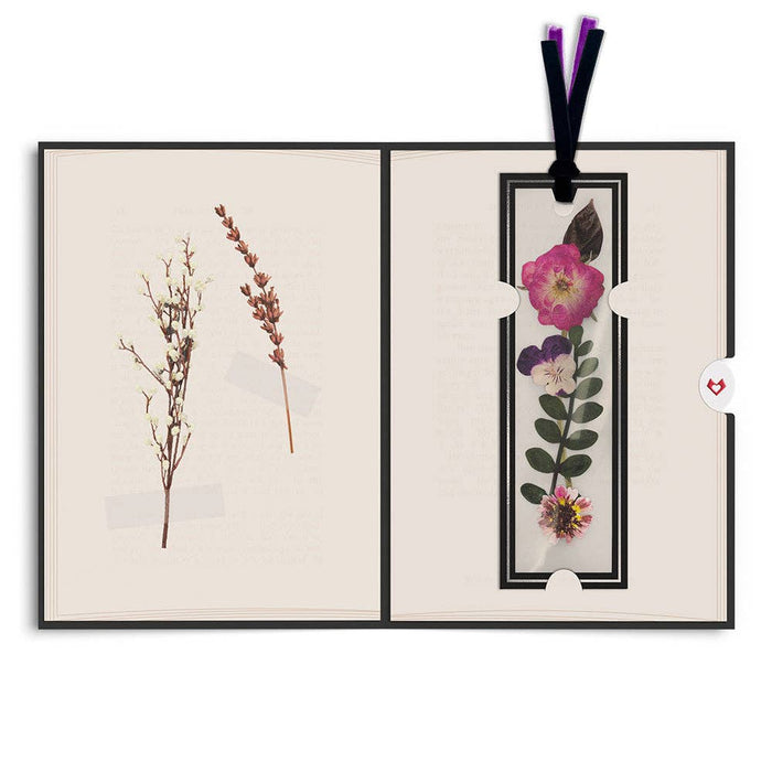 Novel Day Petal Pressed™ Bookmark Card 5x7"