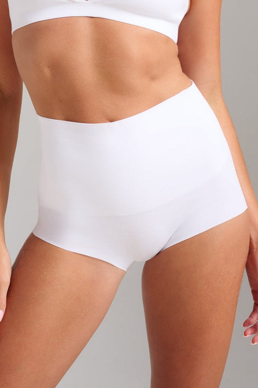 Organic Cotton No - Show Shaping Boy Short - Siella - Color: White Blanc