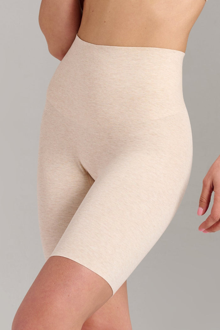 Organic Cotton No-Show Shaping Short - Siella - Color: Oatmeal Avoine