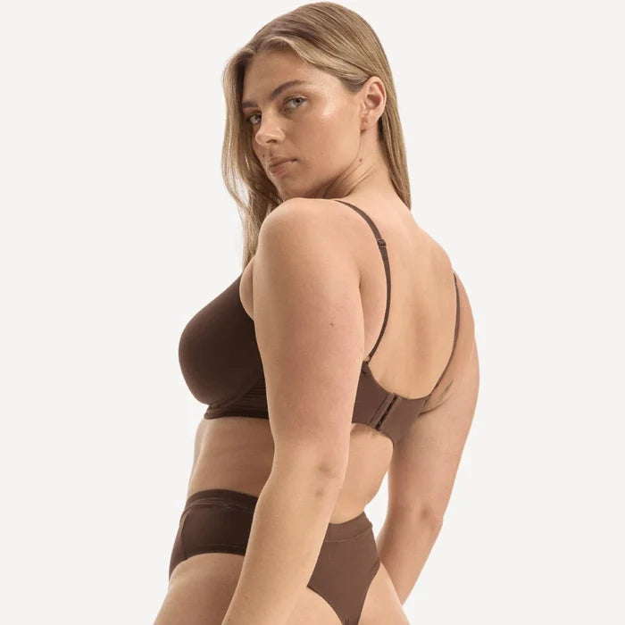 ZOE / 10E, 14DD / CHOCOLATE MOUSSE, 14E / CHOCOLATE MOUSSE, 16B / CHOCOLATE MOUSSE, 16C / CHOCOLATE MOUSSE, 16D / CHOCOLATE MOUSSE, 16DD / CHOCOLATE MOUSSE, 18C / CHOCOLATE MOUSSE, 18D / CHOCOLATE MOUSSE, 20C / CHOCOLATE MOUSSE