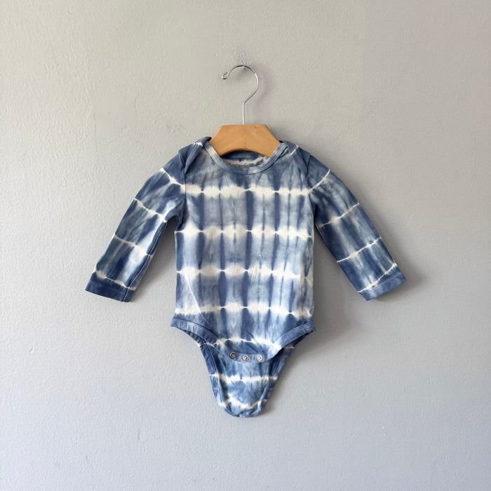 Pehr / Navy tie dye onesie / 3-6M