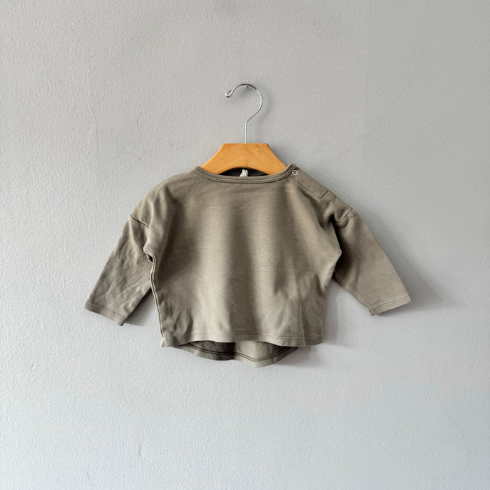 Quincy Mae / Khaki long sleeve top / 6-12M