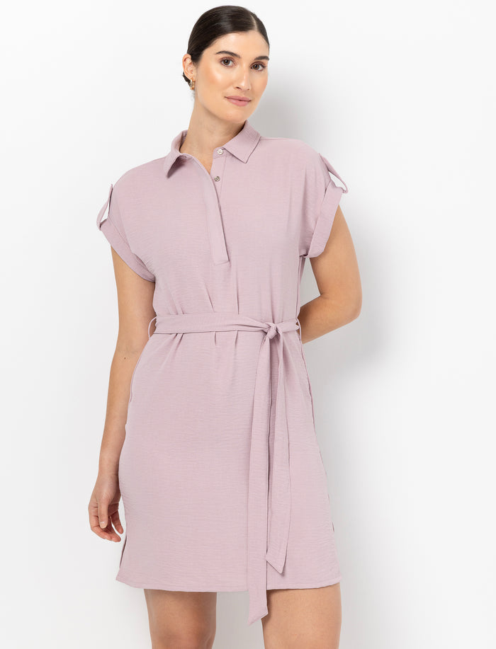 Robe col chemisier avec ceinture