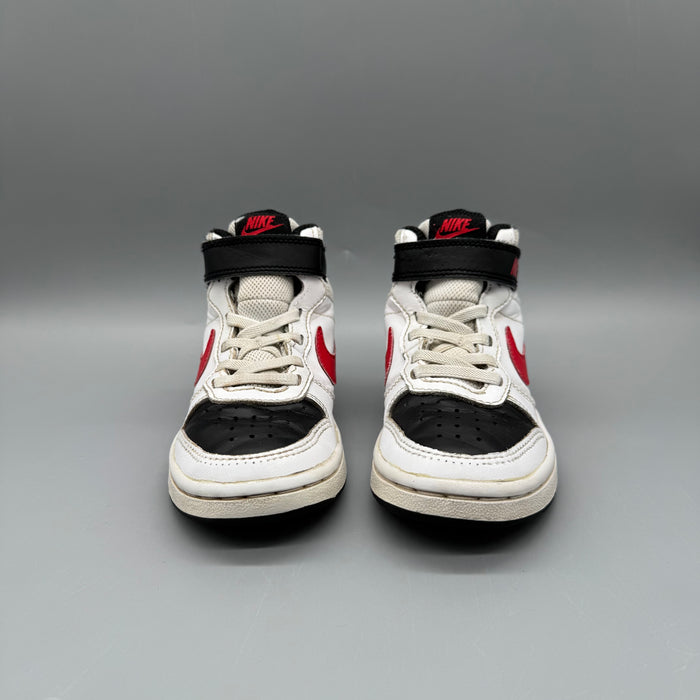 Nike / Running Shoes / US11