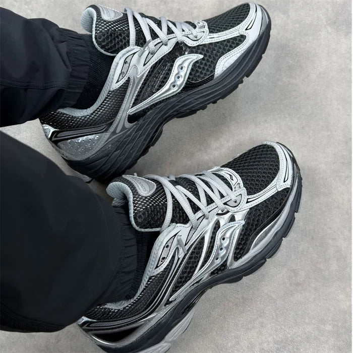Saucony Pro Grid Omni 9 Black Silver