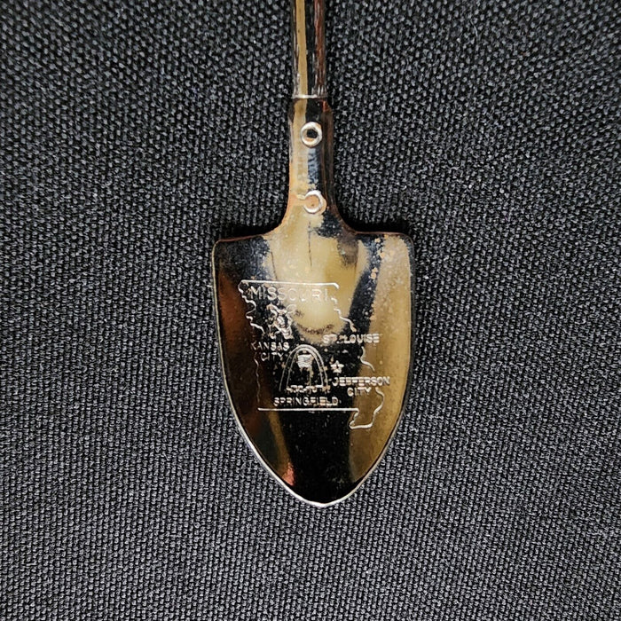 Silver Dollar City Missouri Collectible Travel Souvenir Spoon 4.5" 11cm Engraved