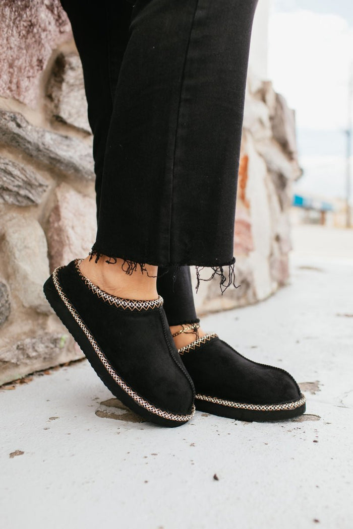Very G Black Georgina Shoes - Macoma Boutique303 Mules & Boots