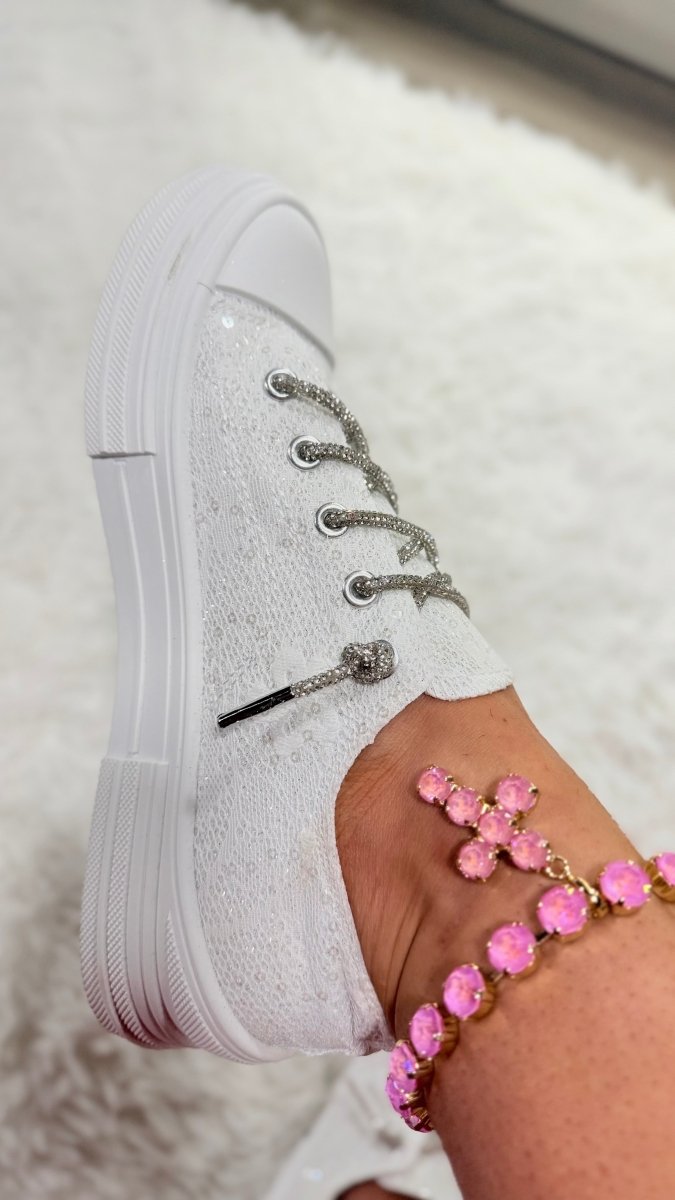 Very G White Aman Lace Sneakers - Macoma Boutique301 Sneakers