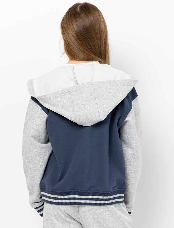 Veste imprimée à l’avant à capuchon pour fille